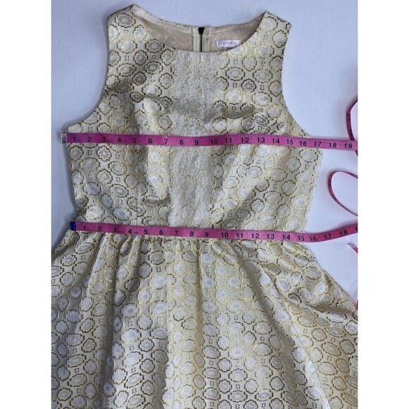 XHILARATION Cream Beige Metallic Gold Fit Flare Sleeveless Dress Sz Medium - Picture 7 of 10